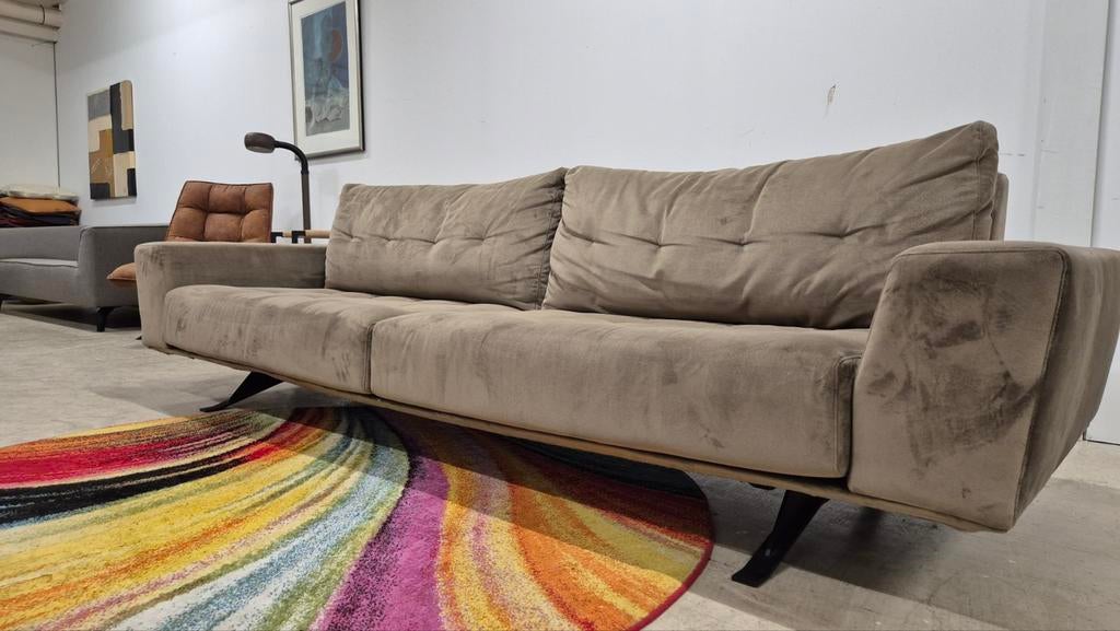 Top kwaliteit taupe velvet Passe partout 4 zits design bank, 250 tot 300 cm, Ophalen of Verzenden, Zo goed als nieuw, Rechte bank