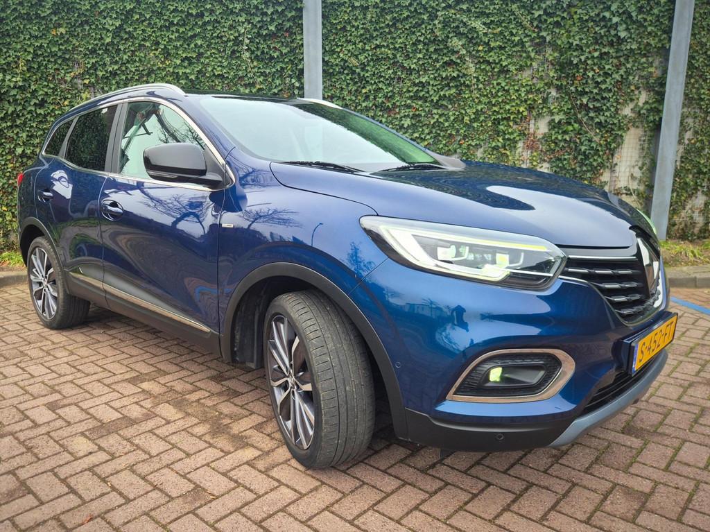 Renault Kadjar 1.3 TCe Intens Pano, trekhaak, Zomer en Winte, Auto's, Kadjar, Gebruikt, Euro 6, 715 kg