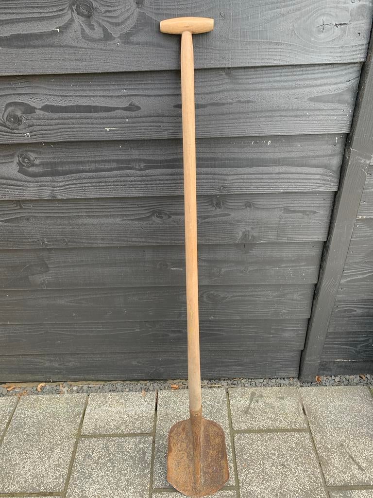 Oude spade met houten steel, Tuin en Terras, Ophalen, Gebruikt, Spade