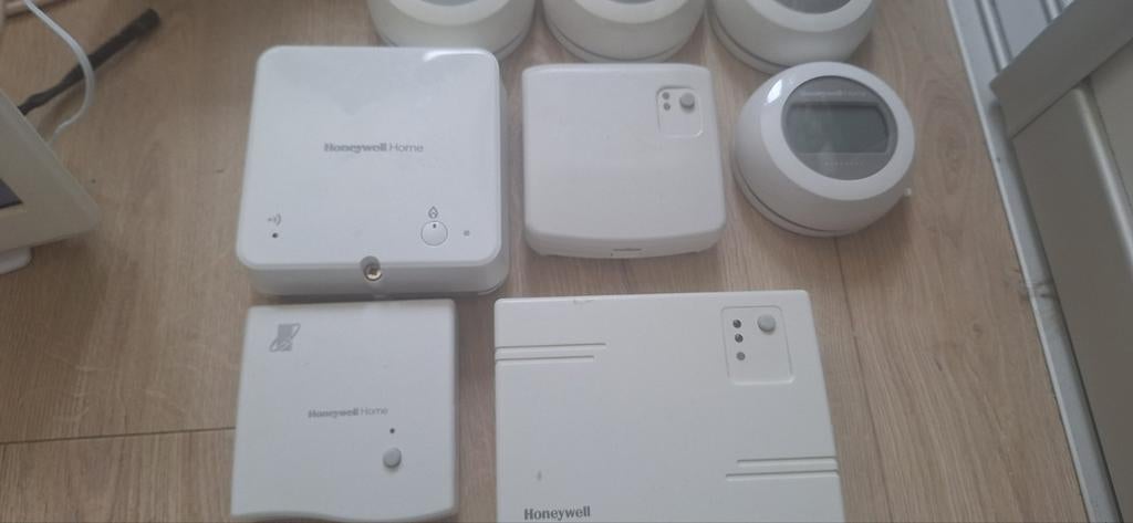 HONEYWELL EVOHOME RELAIS, RF UNIT, BDR91A, R8810, BDR91T,, Ophalen of Verzenden, Detector, Sensor of Melder, Overige soorten