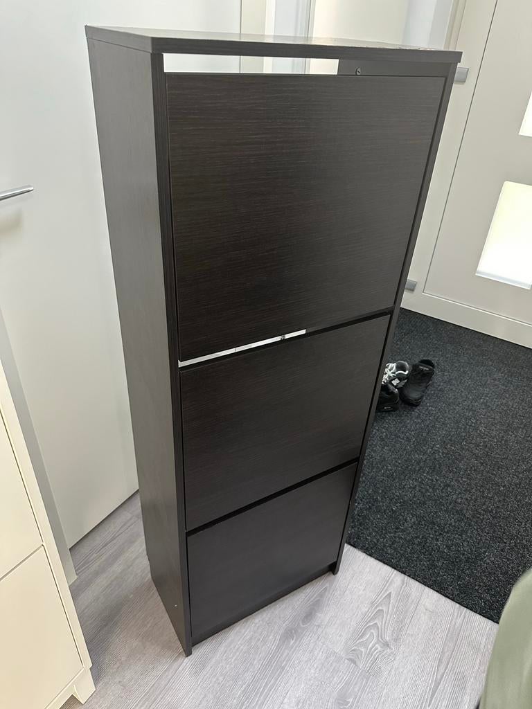 IKEA BISSA Schoenenkast met 3 vakken - Donkerbruin, Huis en Inrichting, Kasten | Schoenenkasten, Ophalen, Gebruikt