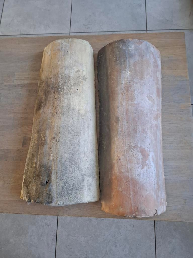 2 oude Franse dakpannen, Hobby en Vrije tijd, Knutselen, Ophalen of Verzenden, Gebruikt