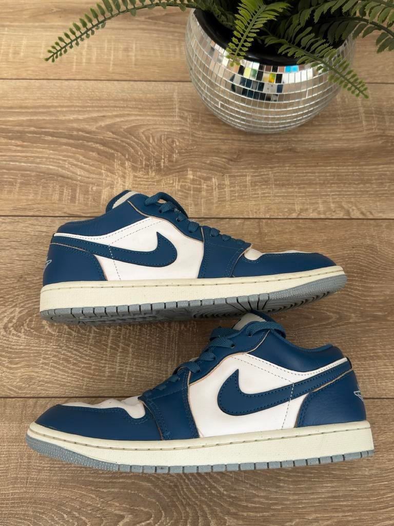 Jordan 1 Low SE ‘Industrial Blue Sashiko’ - Maat 41, Blauw, Ophalen of Verzenden, Sneakers of Gympen, Zo goed als nieuw