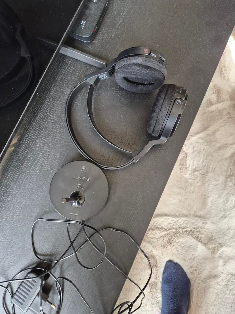 Sony wireless headset (RF) MDR-RF810RK, Ophalen of Verzenden, Over oor (circumaural), Sony, Draadloos