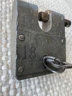 Hangslot Antiek, Ophalen of Verzenden