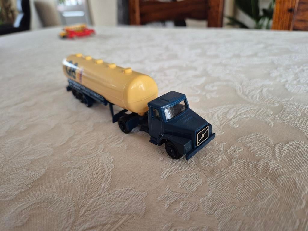 Volvo Q8, Hobby en Vrije tijd, Modelauto's | 1:87, Ophalen of Verzenden, Bus of Vrachtwagen