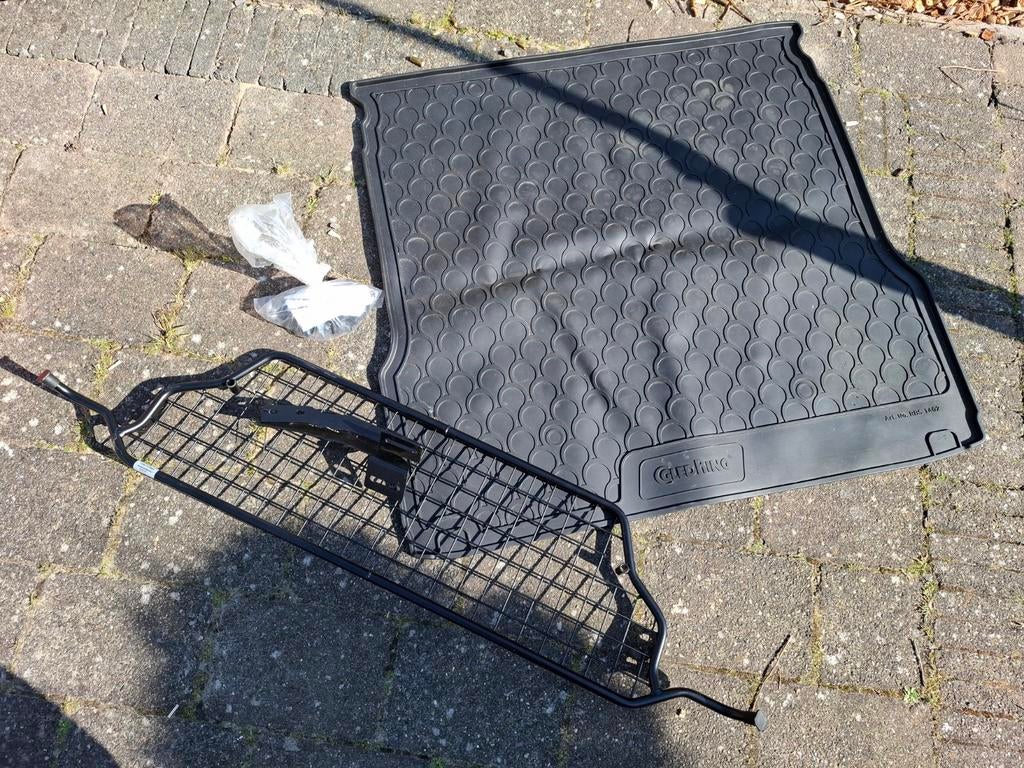 Rubberen hondenmat en hondenrek voor Opel Astra, Auto diversen, Hondenrekken, Ophalen, Nieuw