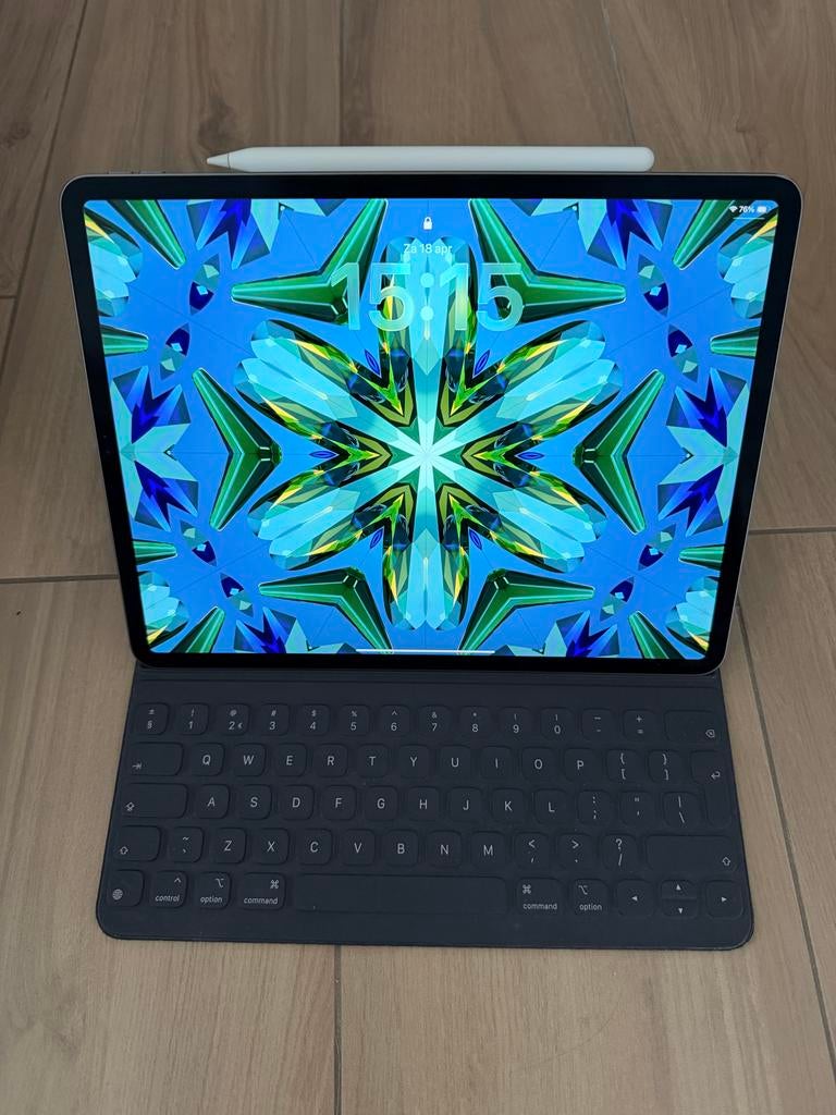 iPad Pro 12,9" 3e gen, 2019 256GB Smart Folio Keyb. & Pencil, Zwart, 12 inch, Ophalen of Verzenden, Zo goed als nieuw