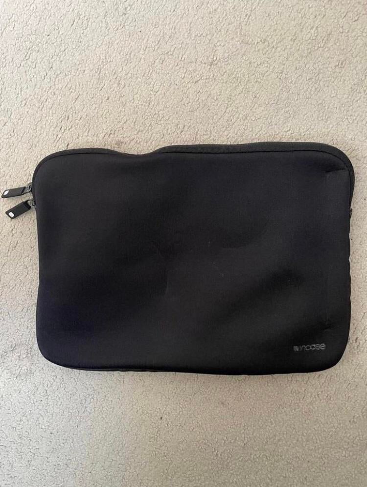 Laptophoes - MacBook Pro 13 inch, Computers en Software, Laptophoezen, Ophalen of Verzenden, 13 inch, Nieuw, Incase