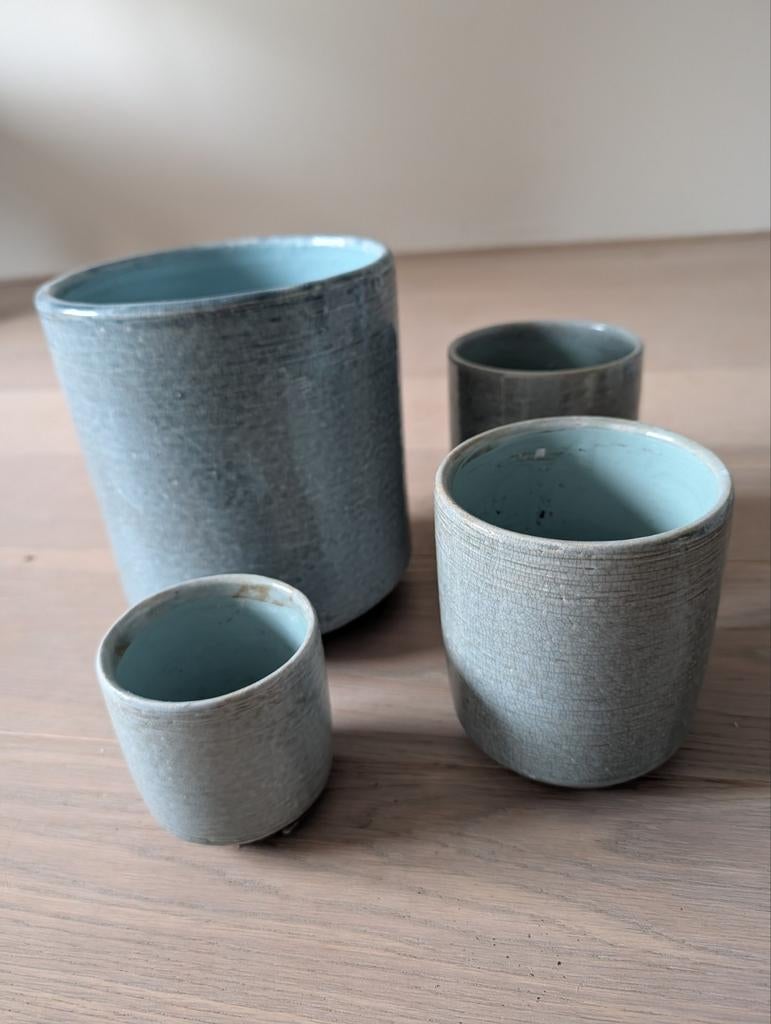 Leuke set lichtgroene potjes van Intratuin, Overige materialen, Minder dan 30 cm, Minder dan 60 cm, Rond