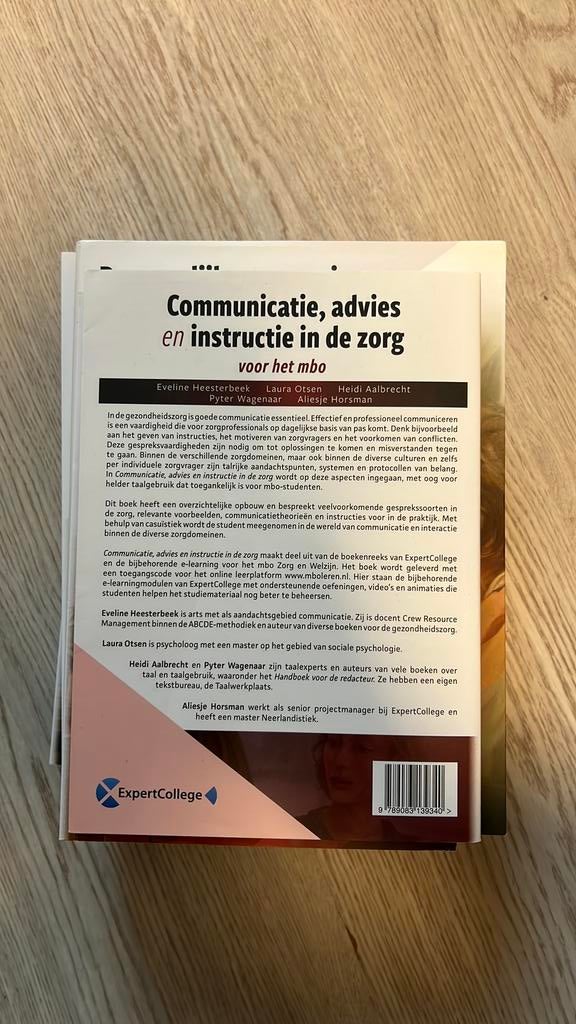Communicatie, advies en instructie in de zorg, Ophalen of Verzenden, Zo goed als nieuw, Aliesje Horsman; Eveline Heesterbeek; Laura Otsen