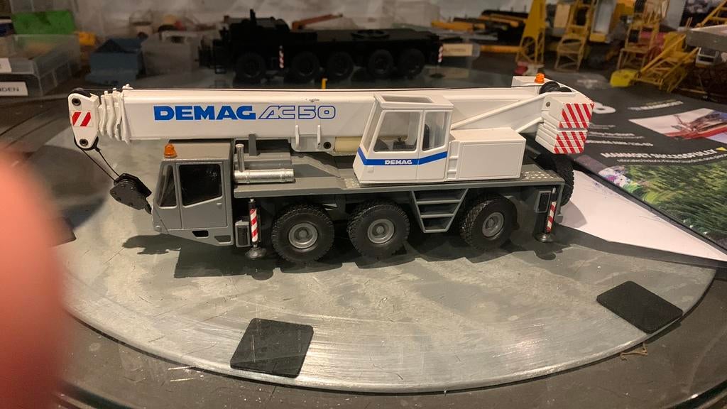 Demag AC 50 Conrad, Hobby en Vrije tijd, Ophalen of Verzenden, Zo goed als nieuw, Hijskraan, Tractor of Landbouw, Conrad