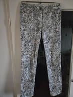 Gerry weber sportieve broek mt 38, Maat 38/40 (M), Wit, Ophalen of Verzenden, Zo goed als nieuw