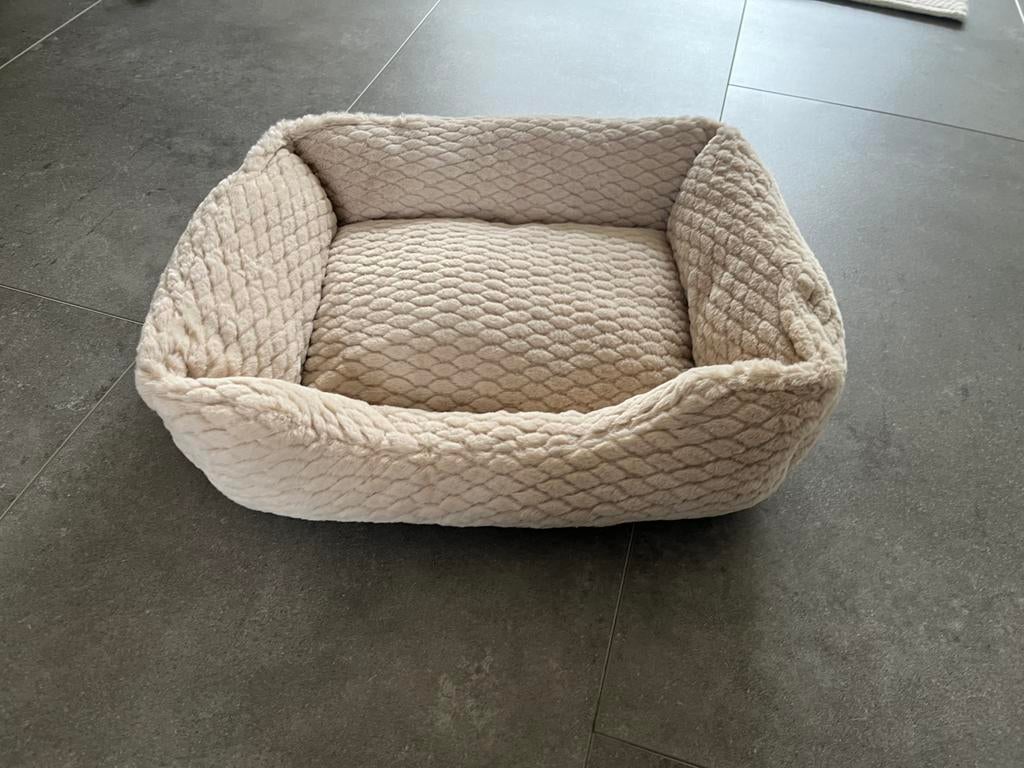 Katten of hondenmandje, Dieren en Toebehoren, Ophalen, Zo goed als nieuw, Pluche