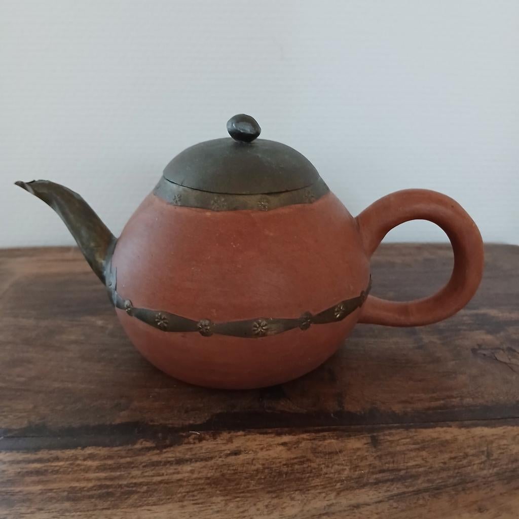 Antieke aardewerk Chinese Yixing theepot, Ophalen of Verzenden