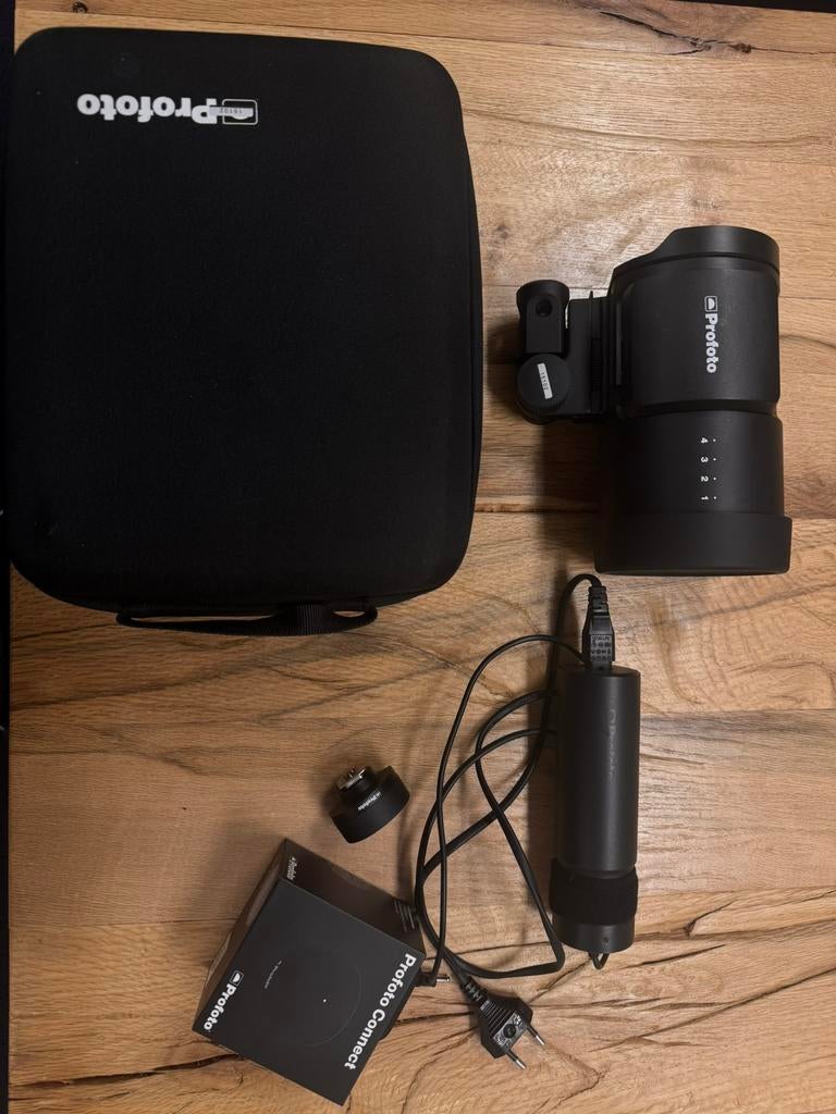 Pro foto B10 X + Profoto connect  Canon, Audio, Tv en Foto, Fotografie | Flitsers, Ophalen of Verzenden, Zo goed als nieuw, Canon