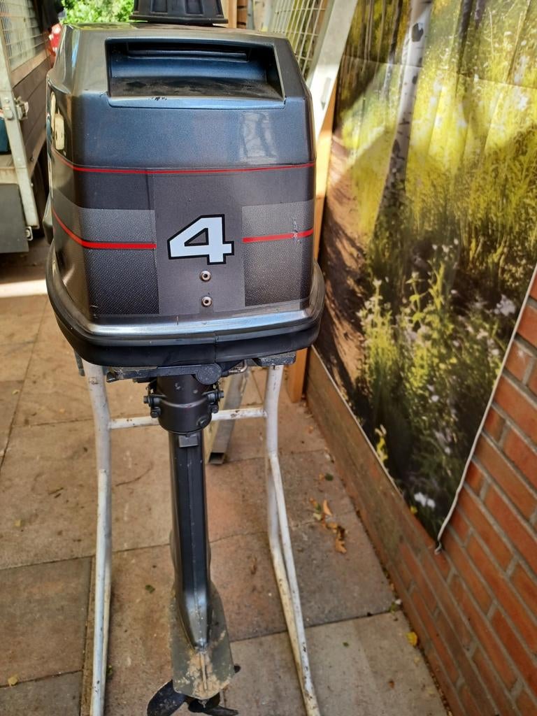 Diverse buitenboordmotoren, Ophalen