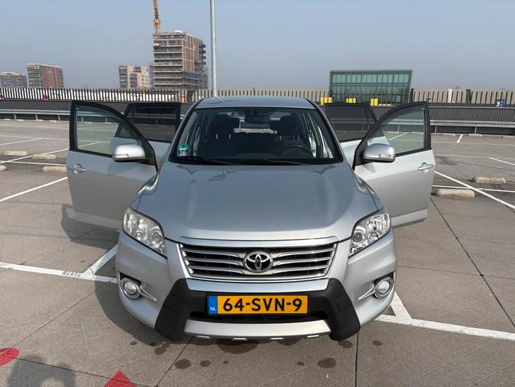Toyota Rav4 2.0 Vvt-i 2WD 2011 Grijs, Auto's, Toyota, Particulier, Rav4, Benzine, C, SUV of Terreinwagen, Handgeschakeld, Origineel Nederlands