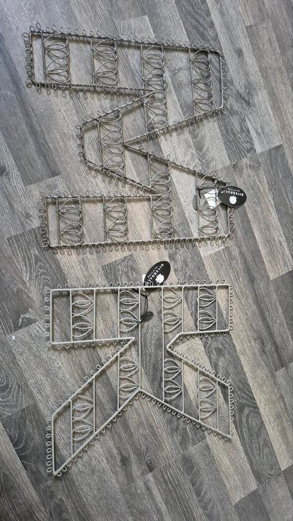 Decoratie letters M en K van metaal, Nieuw, Ophalen of Verzenden, Grijs, Metaal