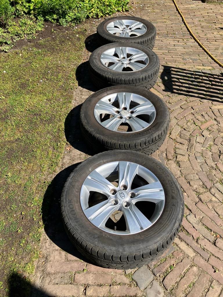Velgen met Hankook 225/60R17 winterbanden voor Kia Sportage, Auto-onderdelen, Banden en Velgen, Ophalen, Gebruikt, Banden en Velgen