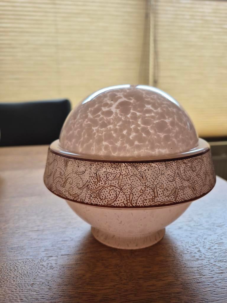 Motted roze Art Deco globe plafondlamp, Antiek en Kunst, Ophalen of Verzenden