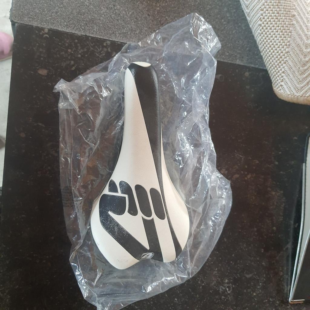 Zgan Forza TT zadel voor tijdrit/triatlonfiets, Fietsen en Brommers, Ophalen, Forza, Zo goed als nieuw, Zadel