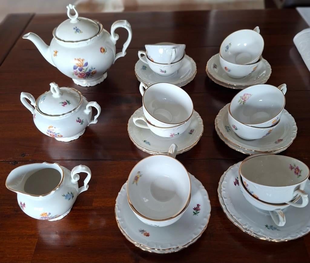 Thee servies uit ongeveer 1950, Ophalen