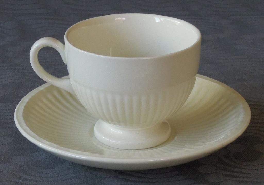 Nr RR143: 8 Middelgrote Wedgwood Edme theekopjes, Overige typen, Ophalen of Verzenden, Zo goed als nieuw, Wedgwood.