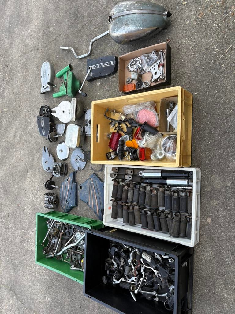 Partijtje zundapp onderdelen, Ophalen, Overige typen, S, S