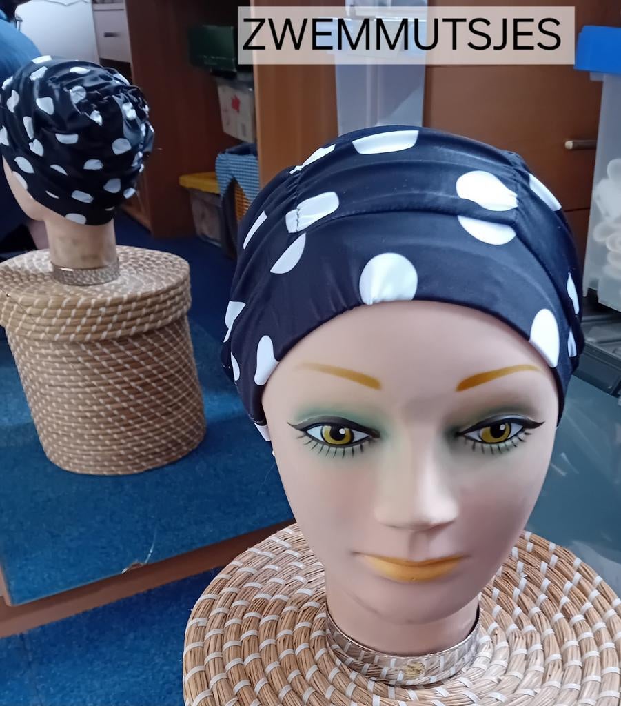 Chemo zwemmutsjes, Kleding | Dames, Mutsen, Sjaals en Handschoenen, Nieuw, Muts, Maat 42/44 (L), Ophalen of Verzenden