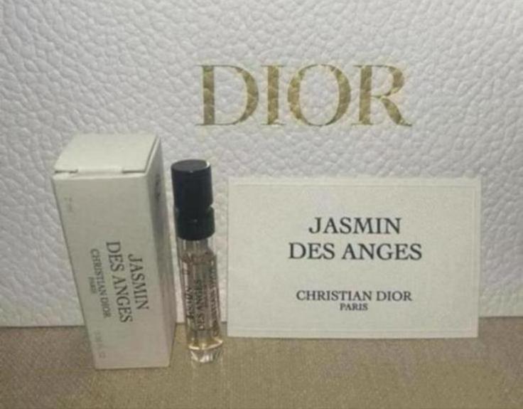 Mini spray Dior Jasmin des Anges edp 2 ml in luxe cadeautas, Ophalen of Verzenden, Nieuw, Proef of Tester, Gevuld
