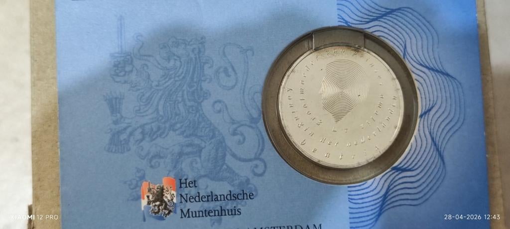 Zilveren 10 Euro Munt Koningin Beatrix 2004, Postzegels en Munten, Munten | Nederland, Koningin Beatrix, Zilver, Euro's, Ophalen of Verzenden