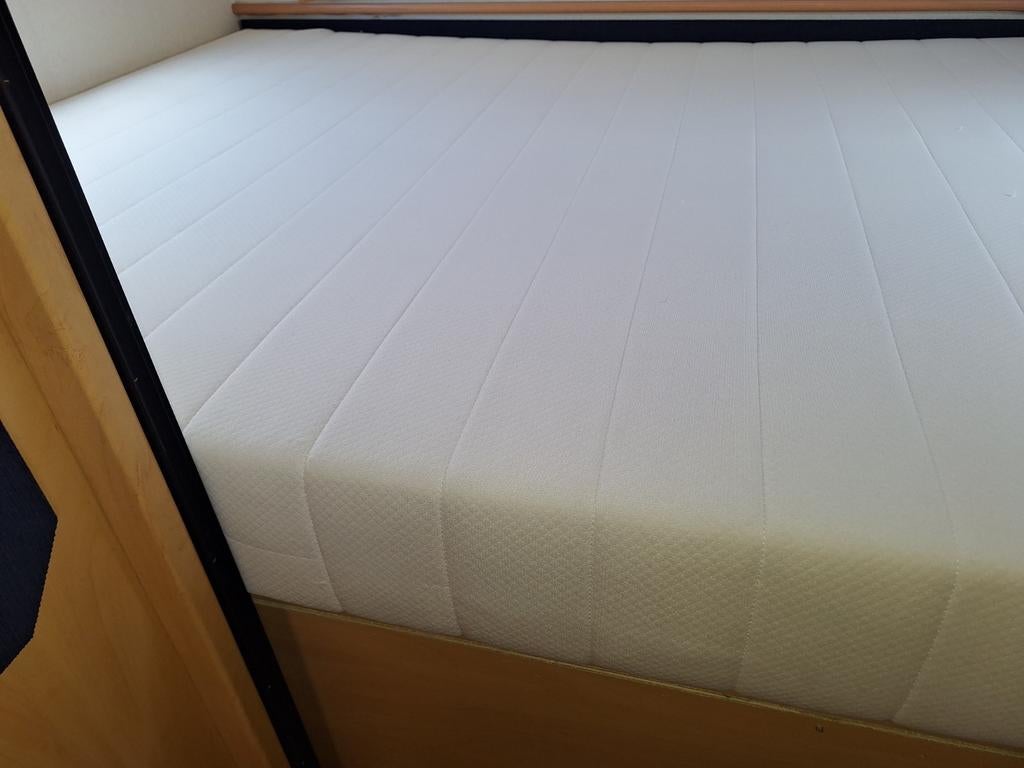 Stevige caravanmatras 138x200 cm voor Hobby 450, Ophalen of Verzenden