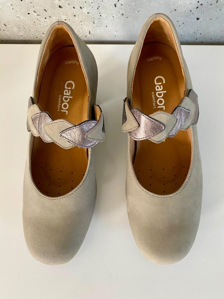 G397 Gabor Comfort mt. 4=37 pumps schoenen hak taupe beige, Kleding | Dames, Schoenen, Beige, Gabor, Ophalen of Verzenden, Zo goed als nieuw