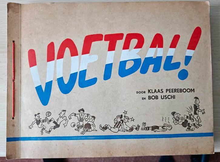 Voetbalplaatjes boek Klaas Peereboom en Bob Uschi, Boeken, Sportboeken, Ophalen of Verzenden