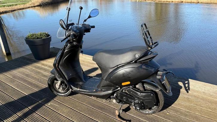 Piaggio zip - 2022 - 1e eigenaar, Fietsen en Brommers, Brommers | Overige merken, Gebruikt, Maximaal 45 km/u, Ophalen