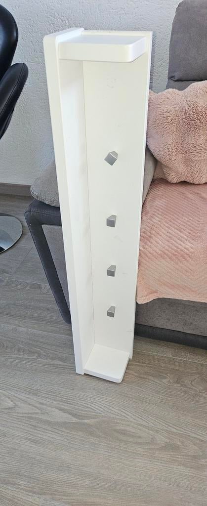 Witte smalle opbergrek, Ophalen