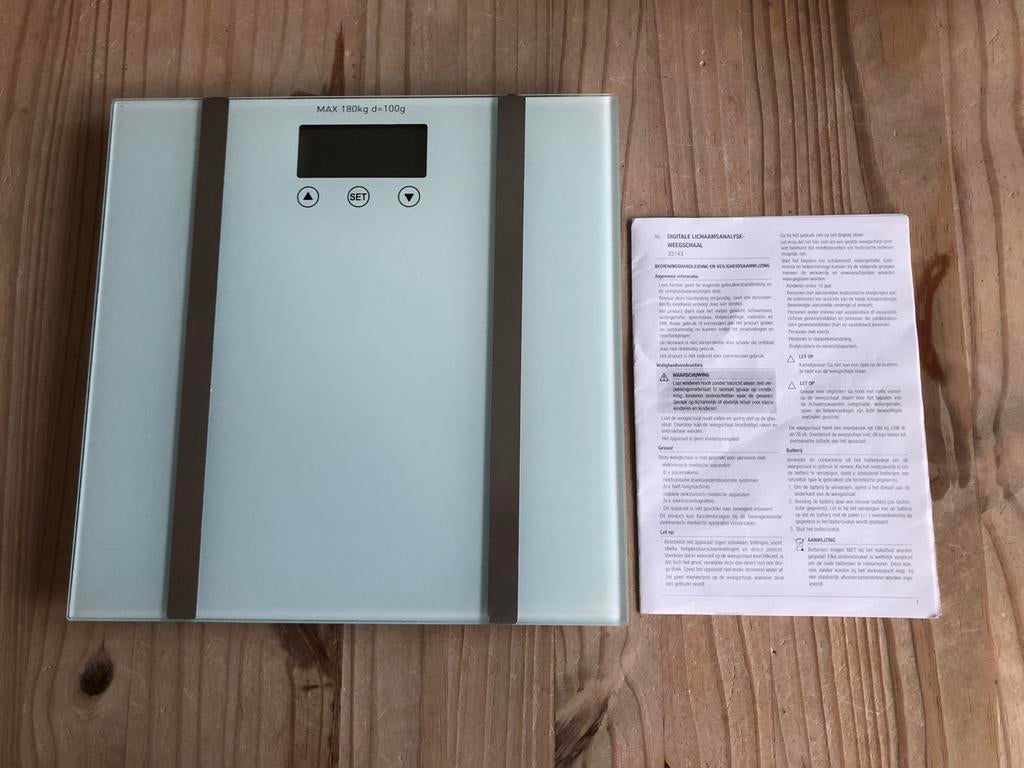 Digitale Personenweegschaal Lichaamsanalyse - Merk Hi, Witgoed en Apparatuur, Weegschalen, Zo goed als nieuw, Digitaal, Personenweegschaal