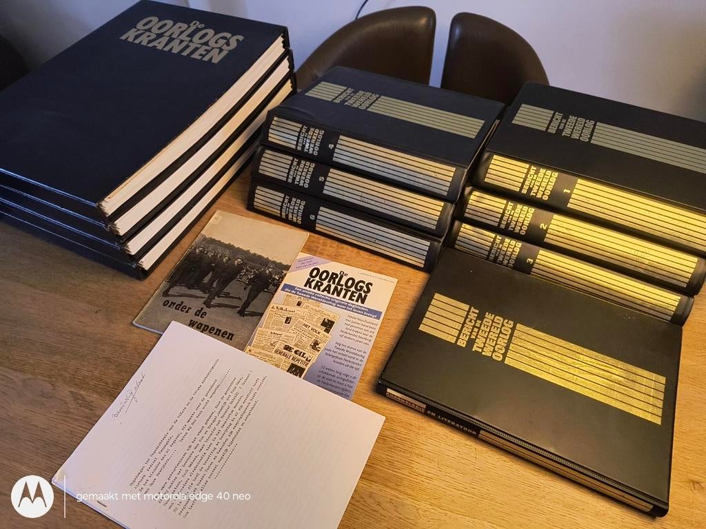 De Oorlogskranten en Bericht Tweede Wereldoorlog, Boeken, Ophalen of Verzenden, Tweede Wereldoorlog, Gelezen, Algemeen