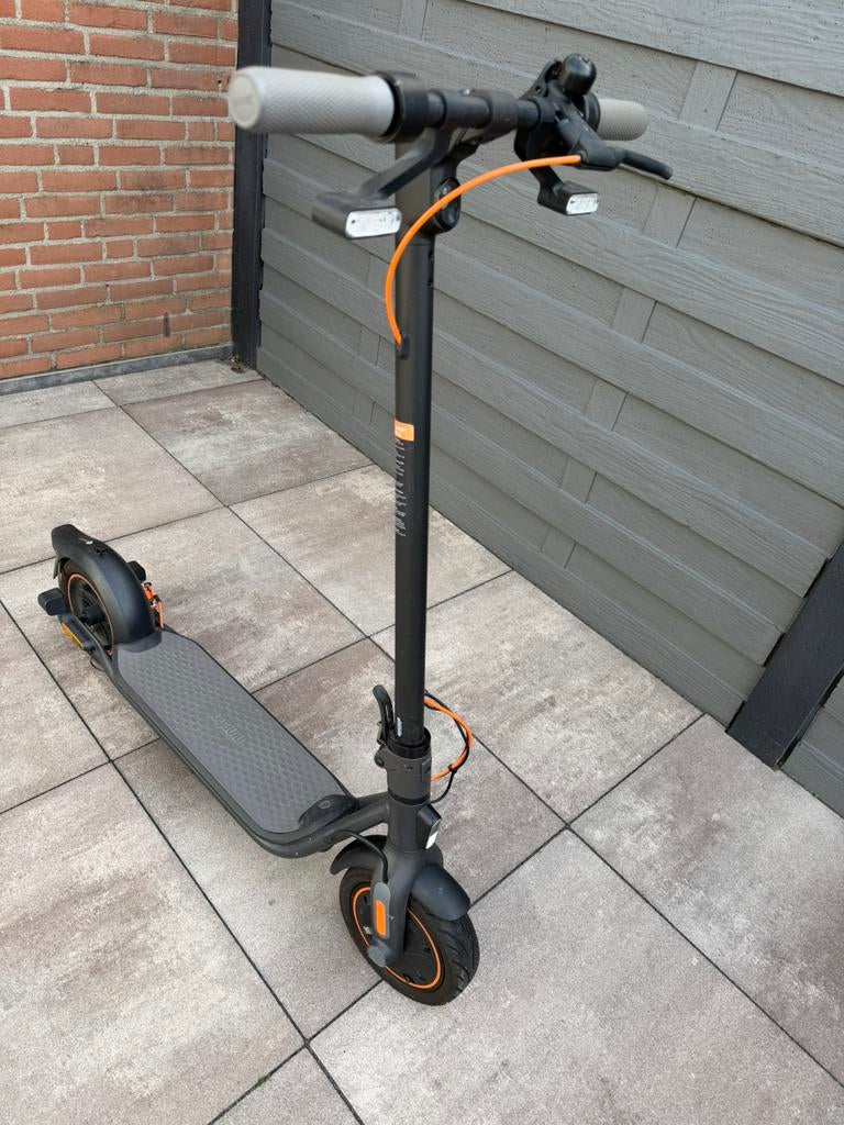 Segway ninebot f40i, Ophalen of Verzenden, Zo goed als nieuw, Elektrische step (E-scooter)