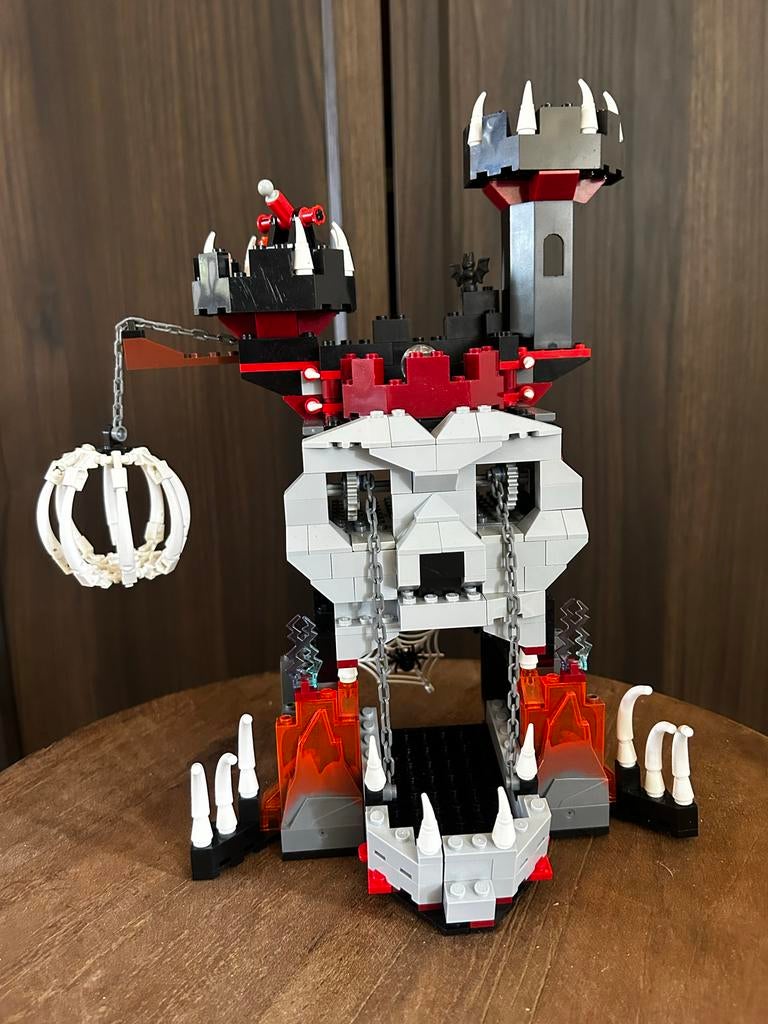 Lego 7093 Skeleton Tower met vervangende minifiguren, Kinderen en Baby's, Speelgoed | Duplo en Lego, Inclusief minifiguren, Gebruikt