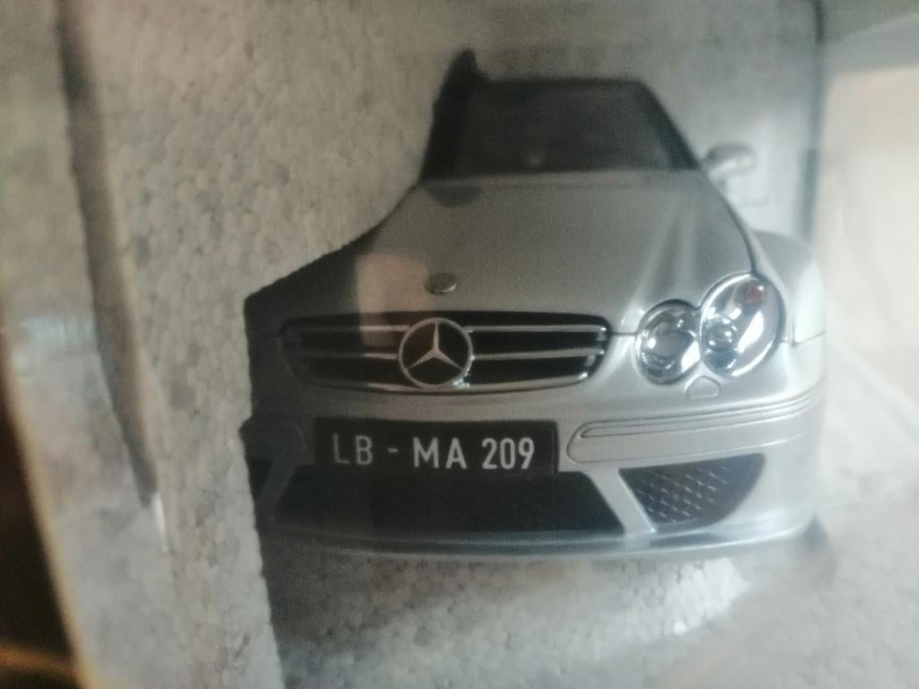 Mercedes-Benz CLK-DTM AMG Cabrio 1:18, Hobby en Vrije tijd, Modelauto's | 1:18, Verzenden