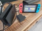 Nintendo Switch met dock en oplader, Met 2 controllers, Ophalen of Verzenden, Zo goed als nieuw, Switch Original