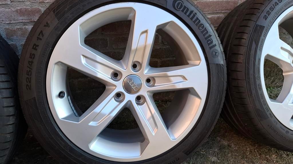 5x112 Originele Audi A3 Golf 7 zomerbanden Continental 17", Ophalen, Gebruikt, Banden en Velgen, 17 inch