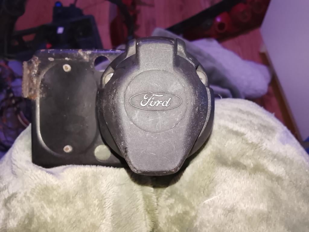 Ford trekhaak stekkerdoos 13-polig Ford Mondeo, Auto-onderdelen, Trekhaken, Ophalen of Verzenden
