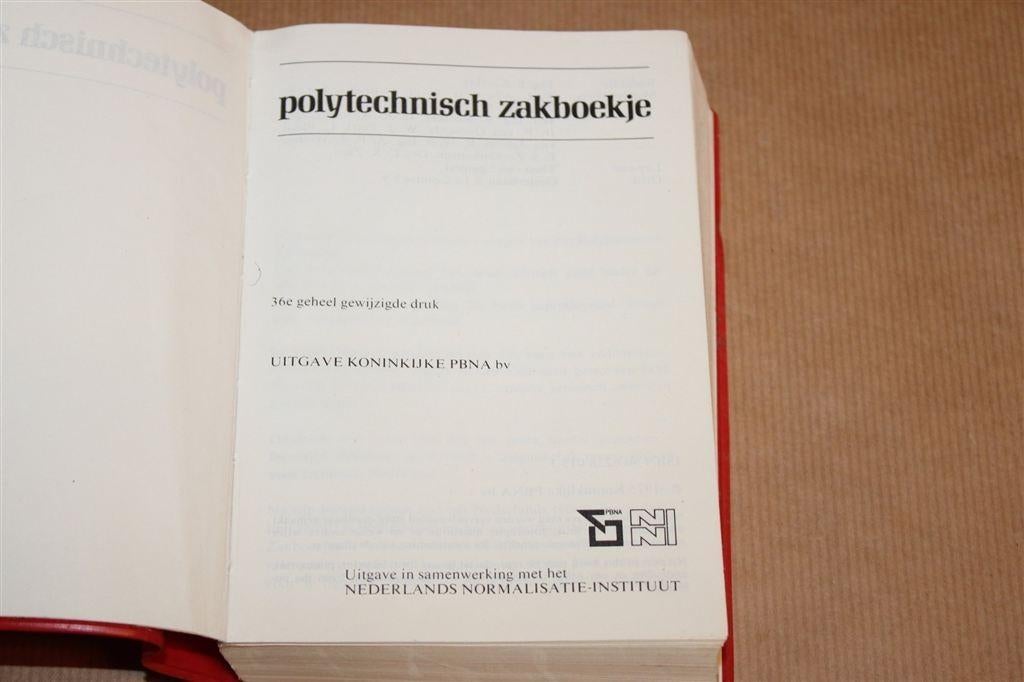 Polytechnisch Zakboekje — Technisch Naslagwerk & Tabellen, Ophalen of Verzenden, Gelezen, Bouwkunde