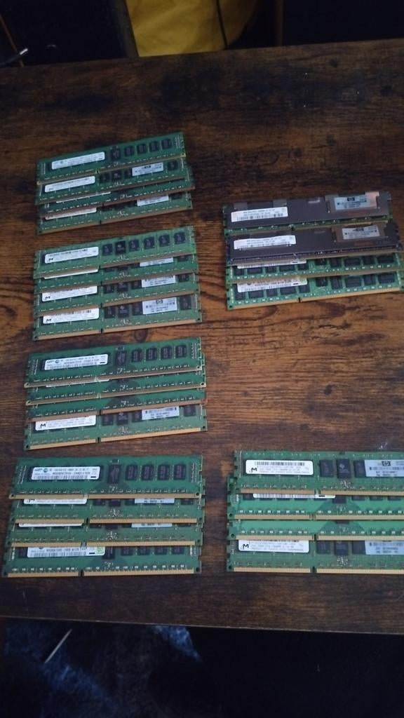 112GB DDR3 RAM 4x 8GB 1330MHZ 20X 2GB 1330MHZ, Computers en Software, RAM geheugen, Ophalen, DDR3, Server