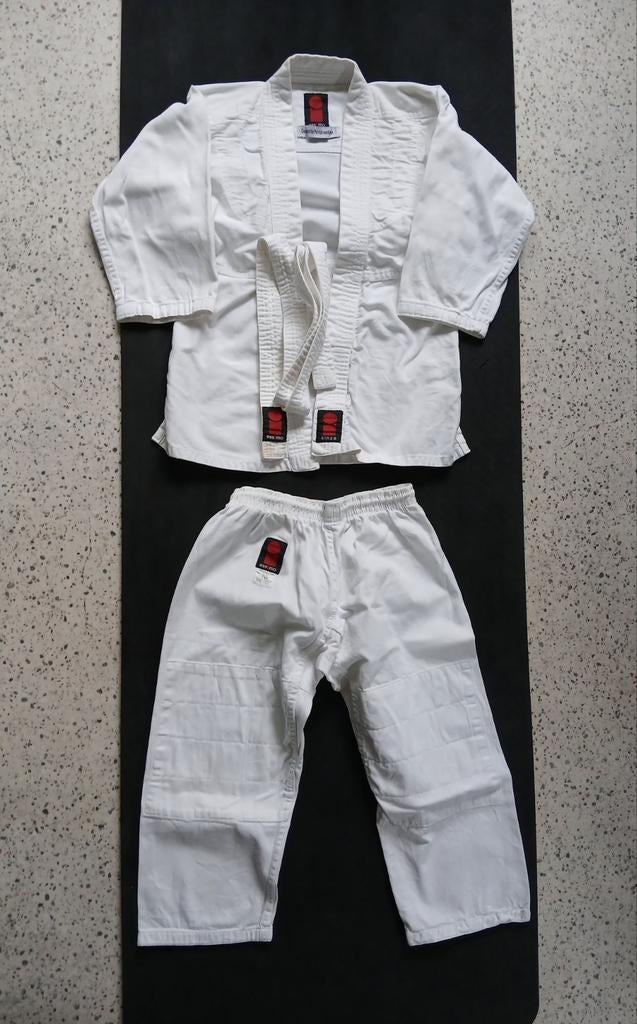 Judopak Essimo mt 140 100% katoen, Sport en Fitness, Vechtsporten en Zelfverdediging, Ophalen, Gebruikt, Maat XS of kleiner, Judo