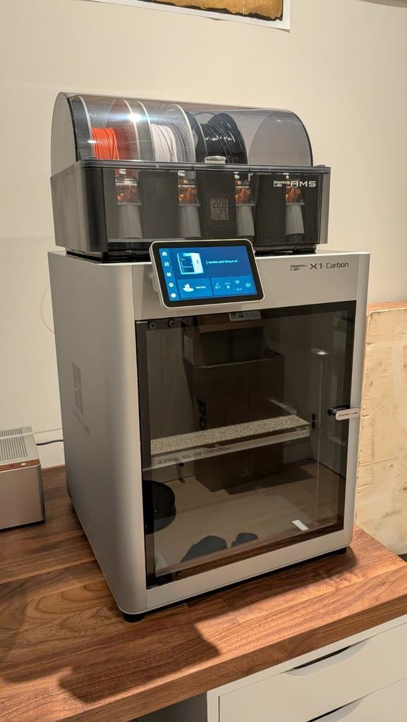 Bambu Lab X1C met AMS - Zo goed als nieuw, met garantie, Computers en Software, 3D Printers, Ophalen, Zo goed als nieuw, Filament