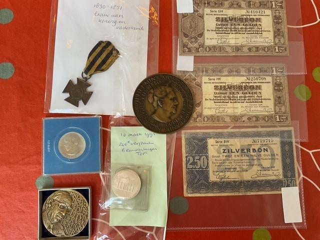 Speciale set penningen munten en zilverbonnen, Postzegels en Munten, Penningen en Medailles, Ophalen, Overige materialen
